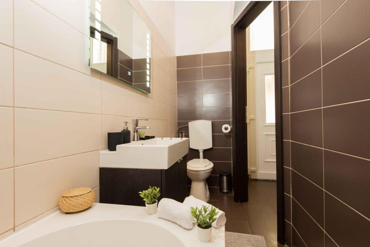 Paulay Design Apartment Budapest Luaran gambar